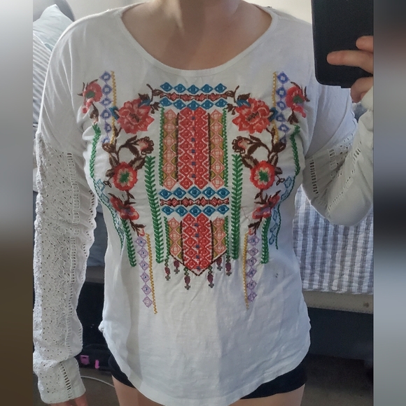 Sundance White Embroidered Crochet-Sleeve Tunic - Picture 2 of 3